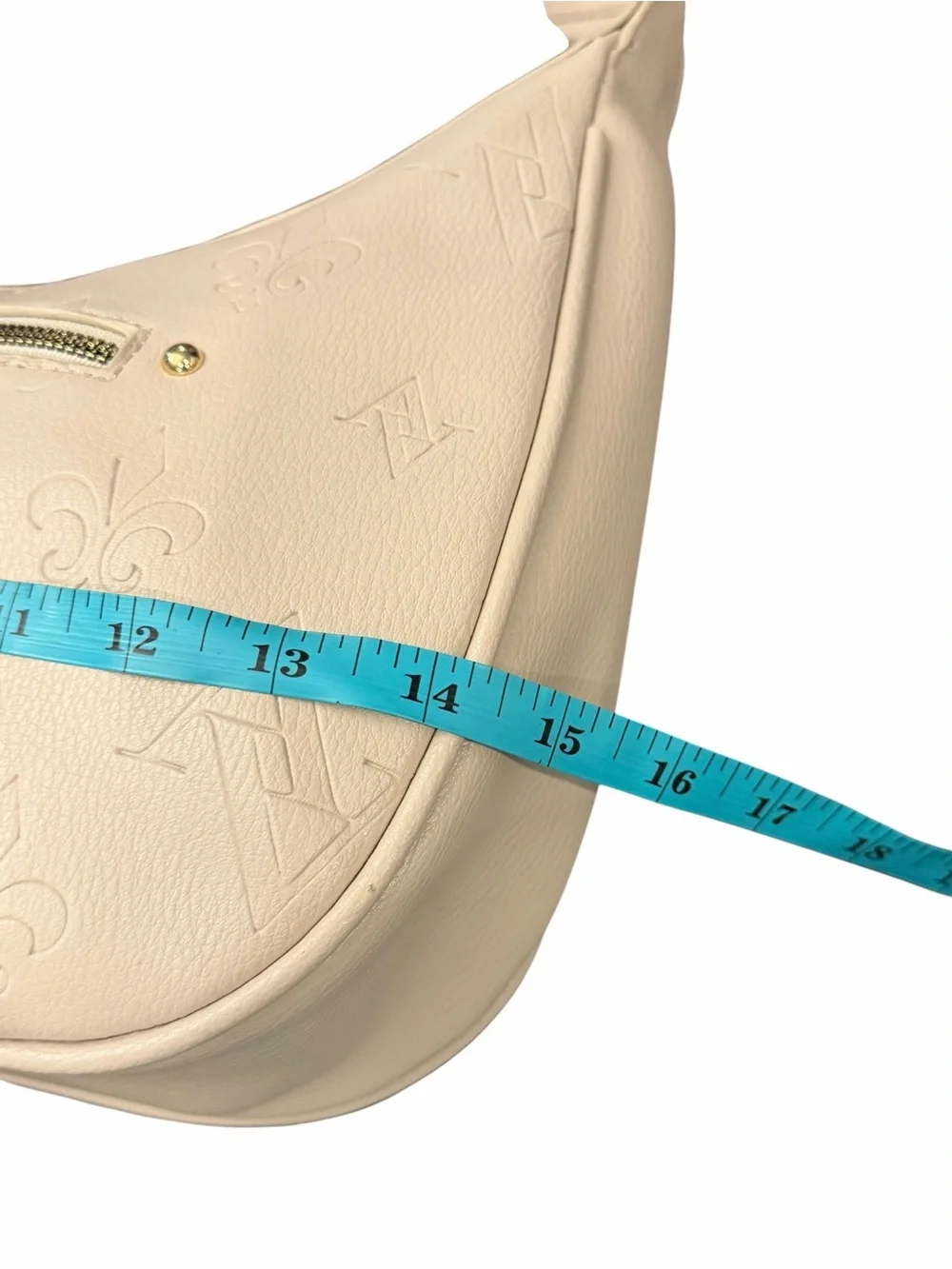 Adrienne Vittadini Ivory Marseille Signature Collection Hobo Bag New Preppy